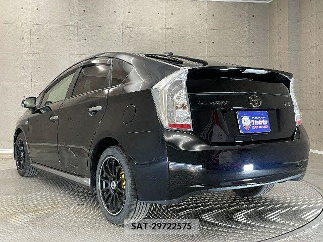Toyota PRIUS PHV 2013-11 203939-2