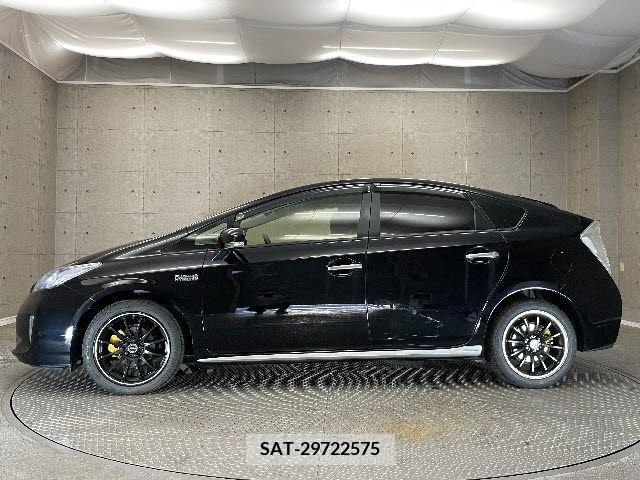 Toyota PRIUS PHV 2013-11 203939-8
