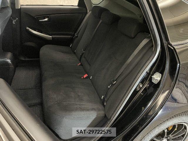 Toyota PRIUS PHV 2013-11 203939-13