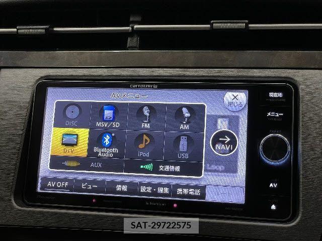 Toyota PRIUS PHV 2013-11 203939-17