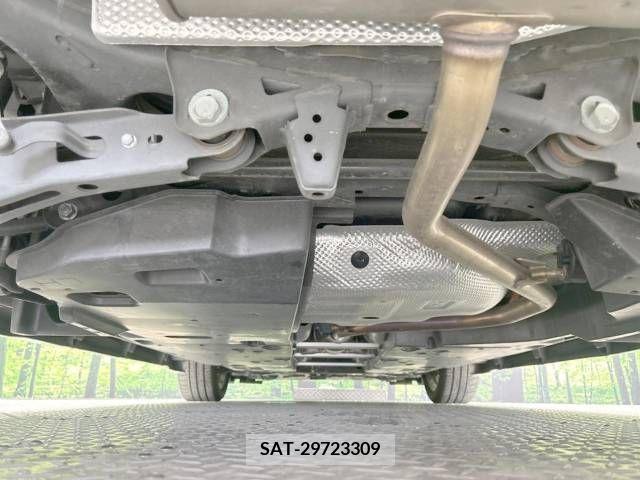 Toyota C-HR 2018-07 396054-19