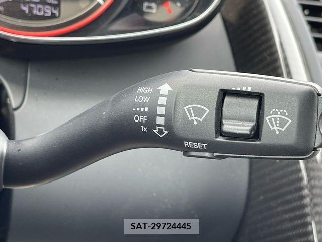 Audi R8 2011-12 379256-20