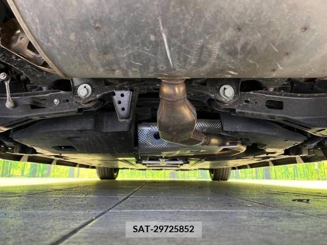 Toyota PRIUS 2021-10 220466-19
