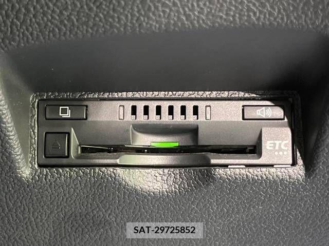 Toyota PRIUS 2021-10 220466-7