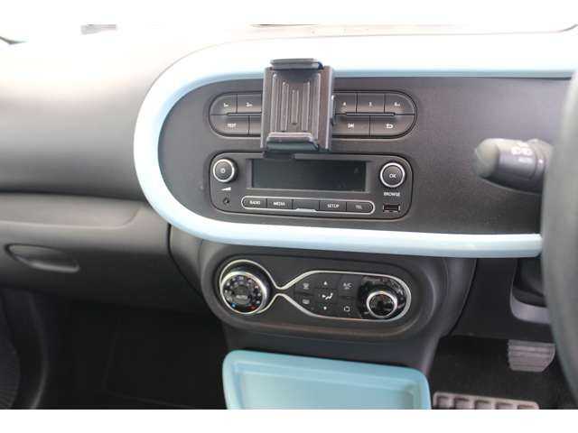 Renault TWINGO 2018-06 9665-13