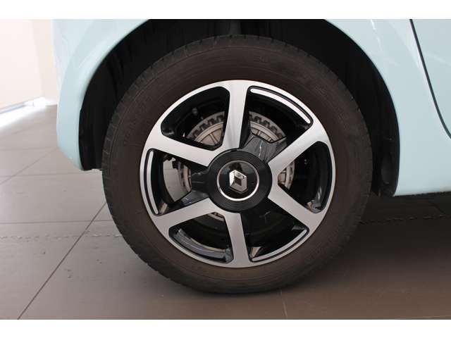 Renault TWINGO 2018-06 9665-15