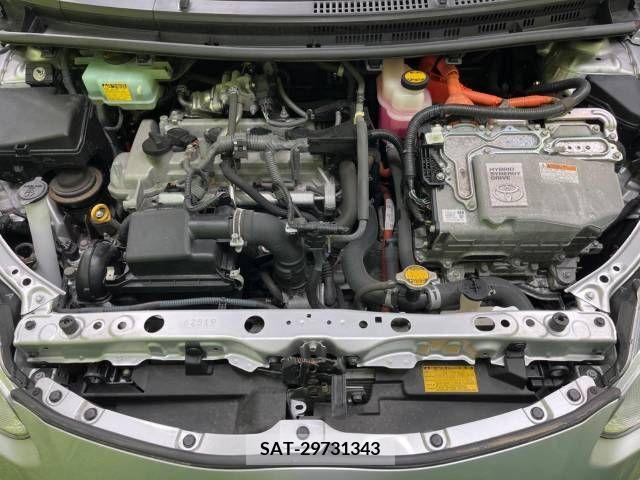 Toyota AQUA 2015-03 252514-18