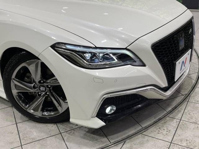 Toyota CROWN SEDAN 2019-02 7339-12