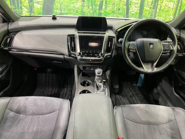 Toyota CROWN SEDAN 2019-02 7339-1