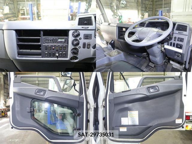 MITSUBISHI FUSO Fighter 2015-07 353133-13