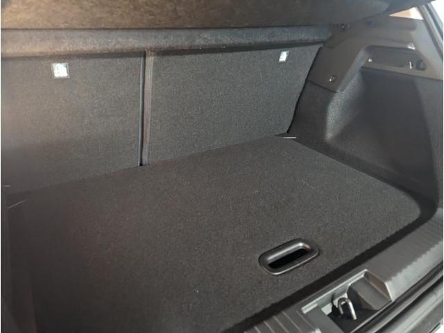 Renault CAPTUR 2022-08 19079-15
