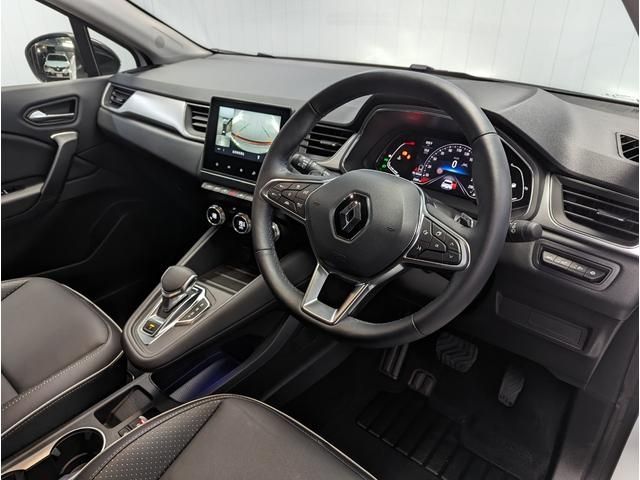 Renault CAPTUR 2022-08 19079-1