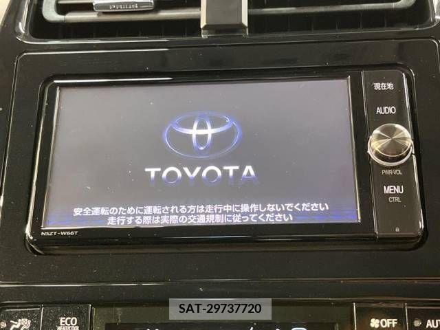 Toyota PRIUS 2017-09 366403-3