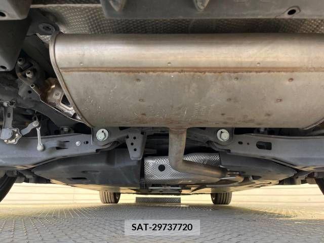 Toyota PRIUS 2017-09 366403-19