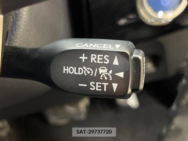 Toyota PRIUS 2017-09 366403-5