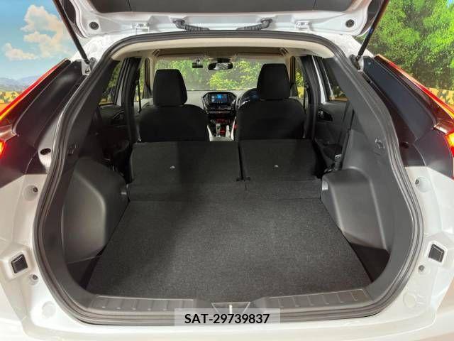 Mitsubishi ECLIPSE CROSS 2022-11 348337-10