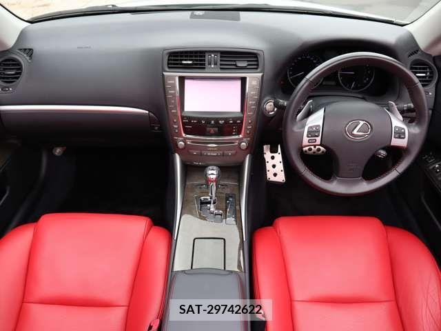 Lexus IS 2013-06 304444-7