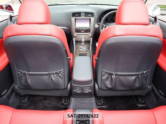 Lexus IS 2013-06 304444-11