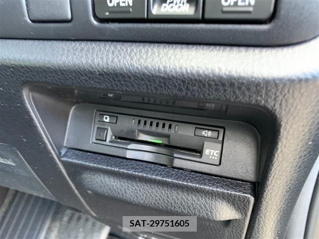Toyota ESQUIRE 2020-01 205469-21