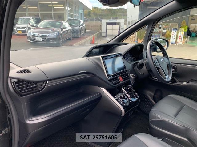 Toyota ESQUIRE 2020-01 205469-18