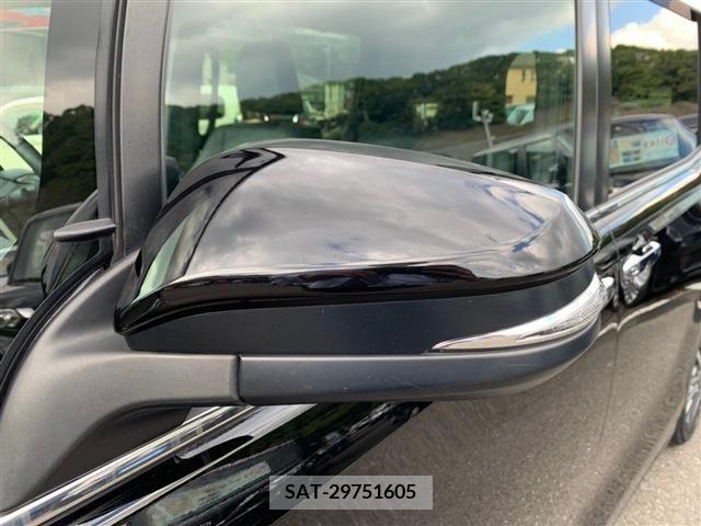 Toyota ESQUIRE 2020-01 205469-12