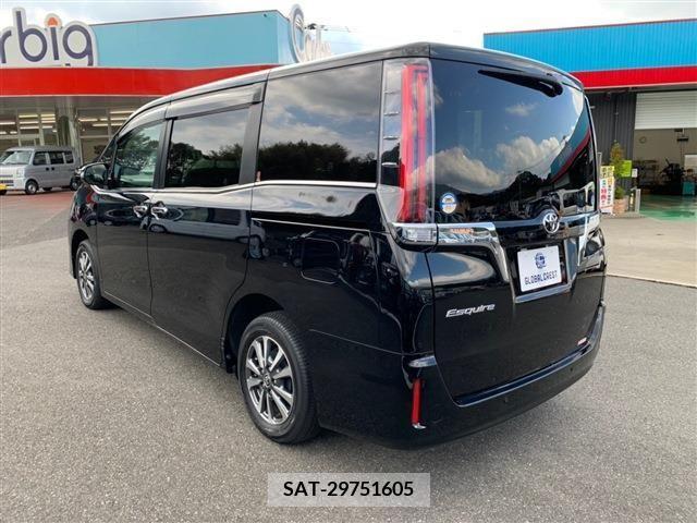 Toyota ESQUIRE 2020-01 205469-8