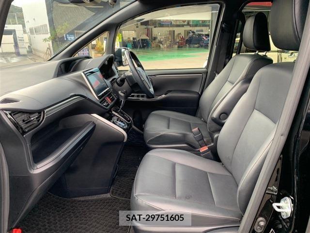 Toyota ESQUIRE 2020-01 205469-1