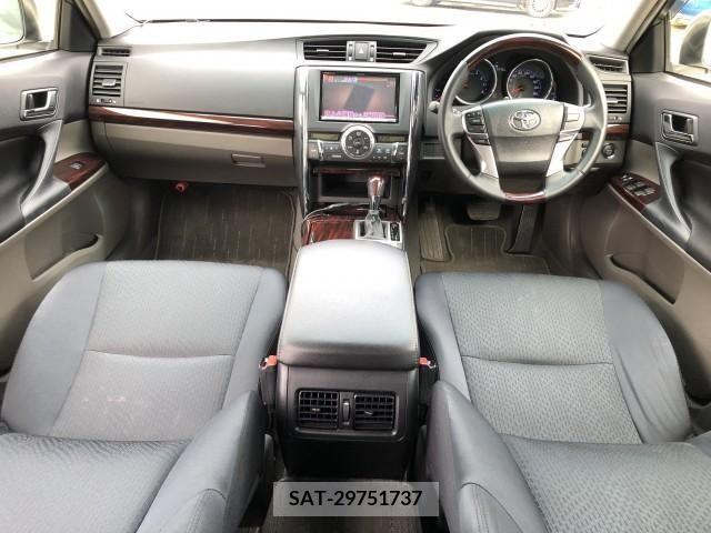 Toyota MARK X 2012-03 209692-1
