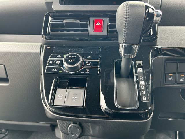 Daihatsu TANTO CUSTOM 2022-11 192342-12