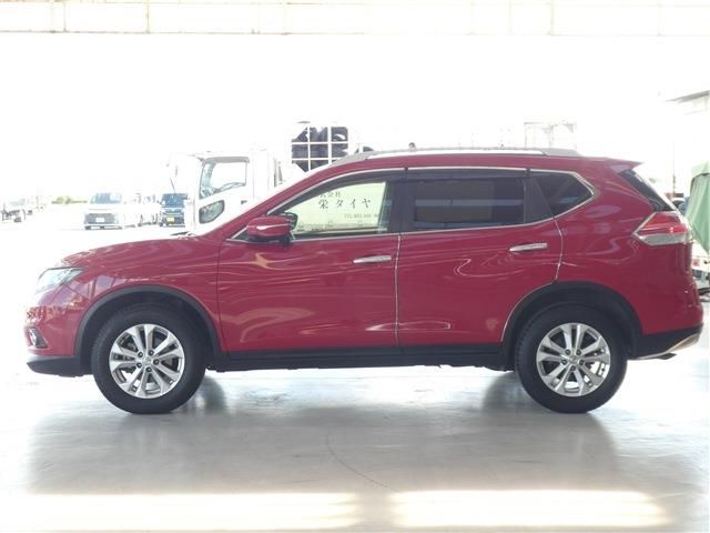 Nissan X-TRAIL 2016-08 24939-23
