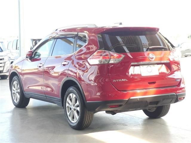 Nissan X-TRAIL 2016-08 24939-22