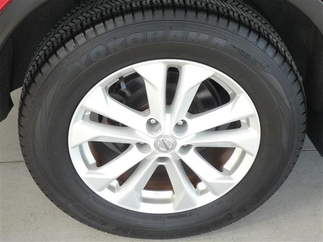 Nissan X-TRAIL 2016-08 24939-6