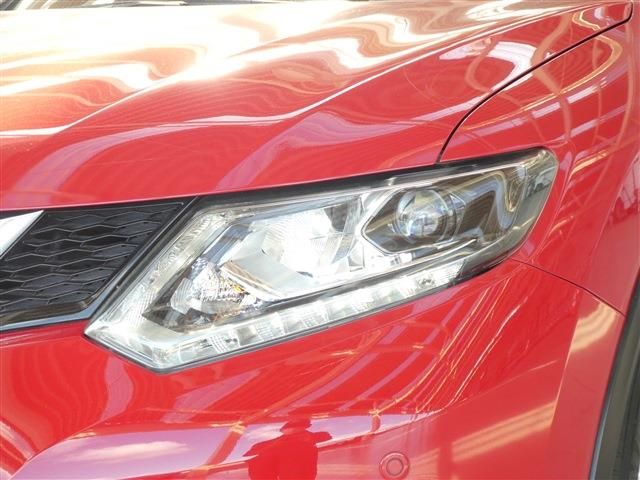 Nissan X-TRAIL 2016-08 24939-24