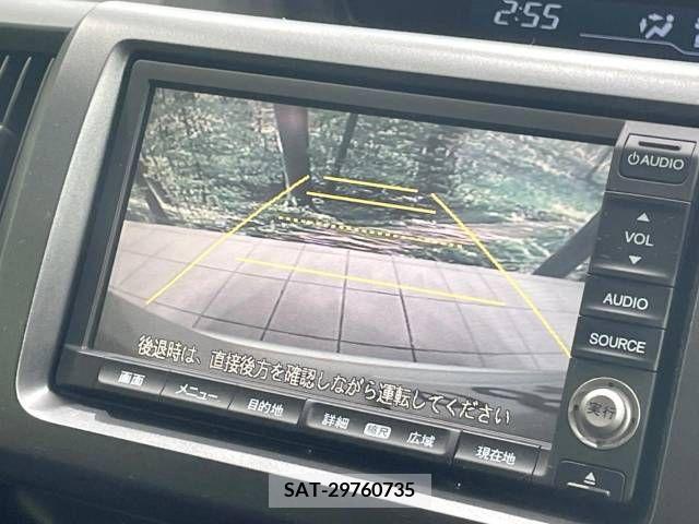 Honda e 2010-06 348125-4