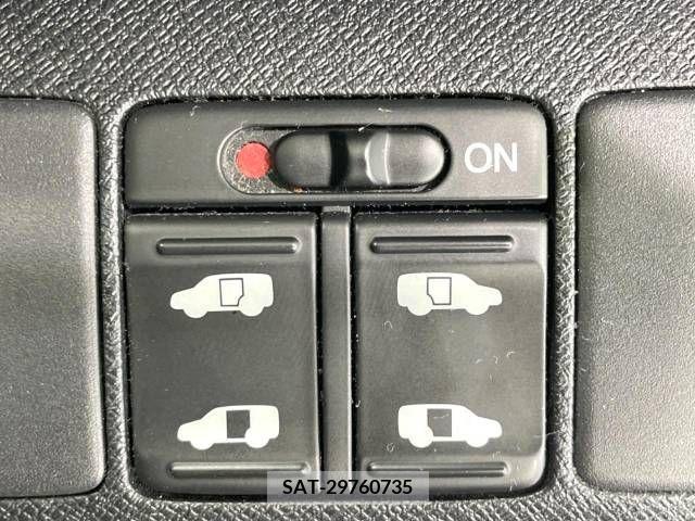 Honda e 2010-06 348125-2