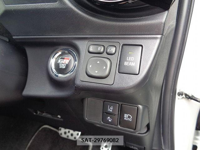Toyota AQUA 2018-07 291881-16
