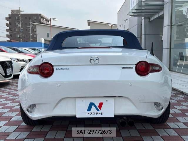 Mazda ROADSTER 2022-09 243915-16
