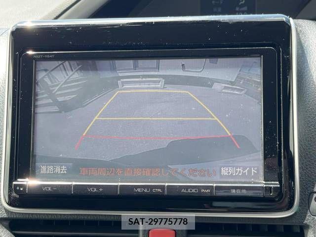 Toyota VOXY 2016-06 252127-3