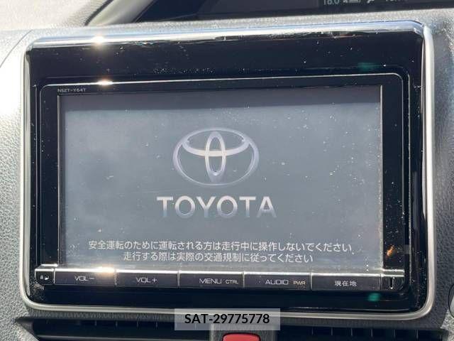 Toyota VOXY 2016-06 252127-2