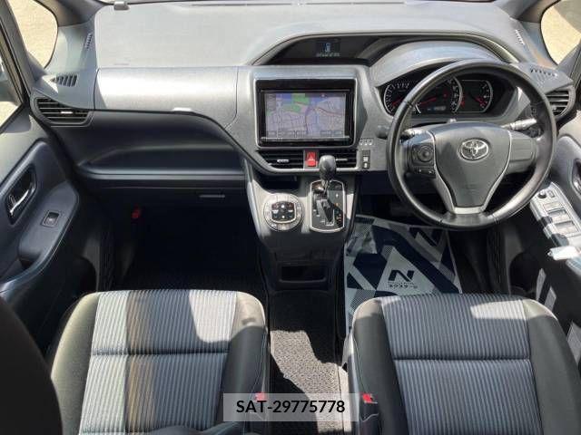 Toyota VOXY 2016-06 252127-1