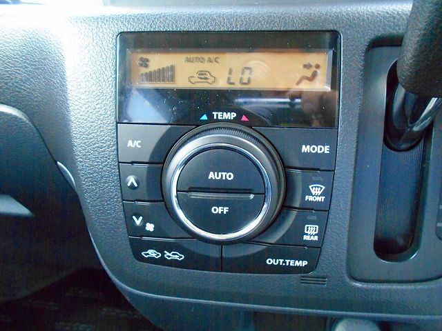 Suzuki SPACIA 2015-02 4877-13