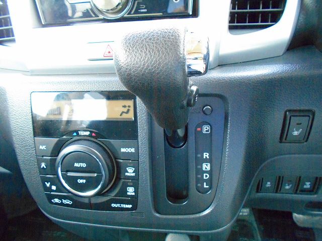 Suzuki SPACIA 2015-02 4877-19