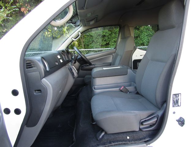 Nissan NV350 Caravan Microbus 2012-12 185934-9
