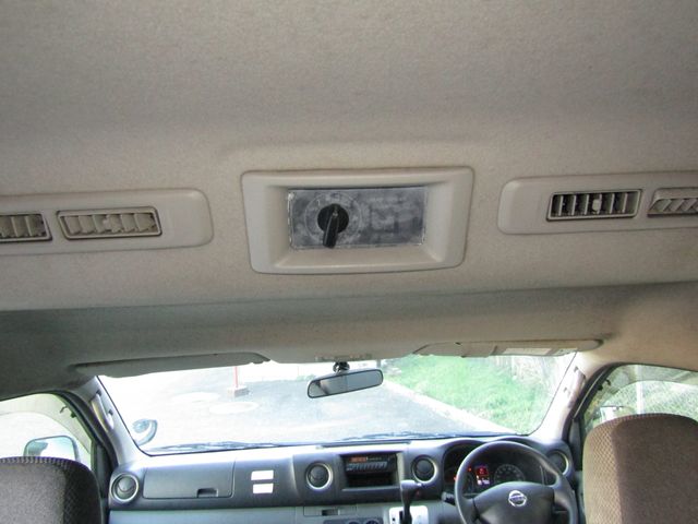 Nissan NV350 Caravan Microbus 2012-12 185934-23