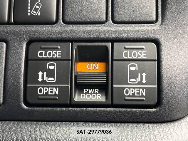 Toyota VOXY 2019-09 370453-3