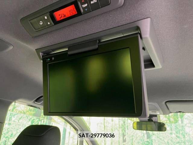 Toyota VOXY 2019-09 370453-2