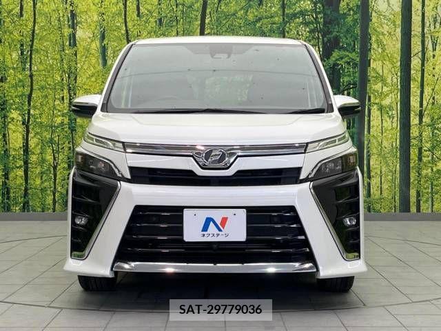 Toyota VOXY 2019-09 370453-15