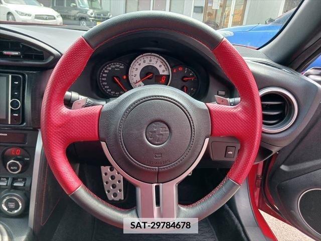 Toyota 86 2013-08 382863-10