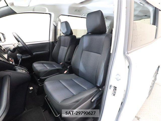 Toyota NOAH 2015-05 201942-5