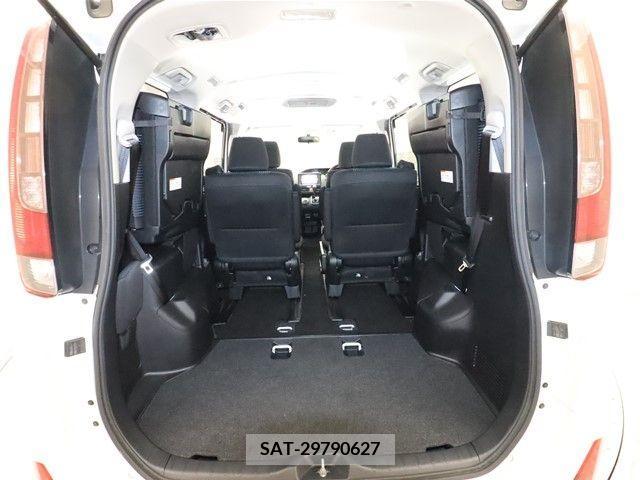 Toyota NOAH 2015-05 201942-9